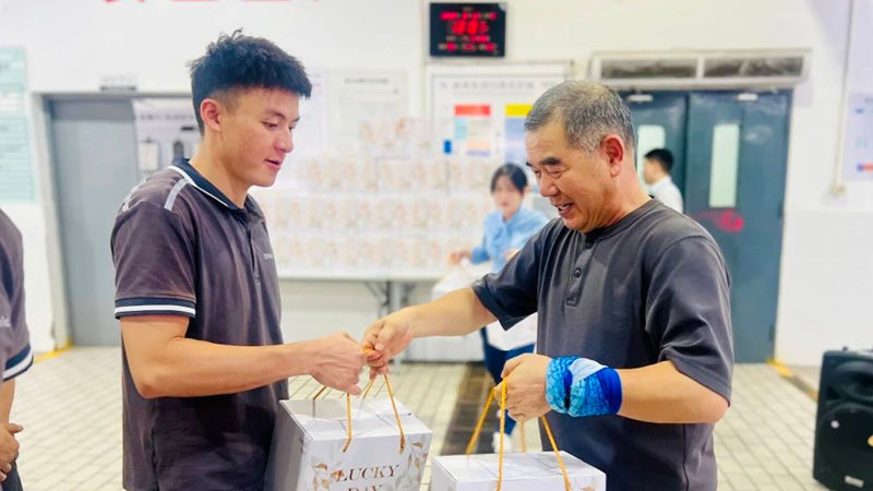 張建赴麗水寶順行開(kāi)展高溫慰問(wèn)暨安全生產(chǎn)檢查